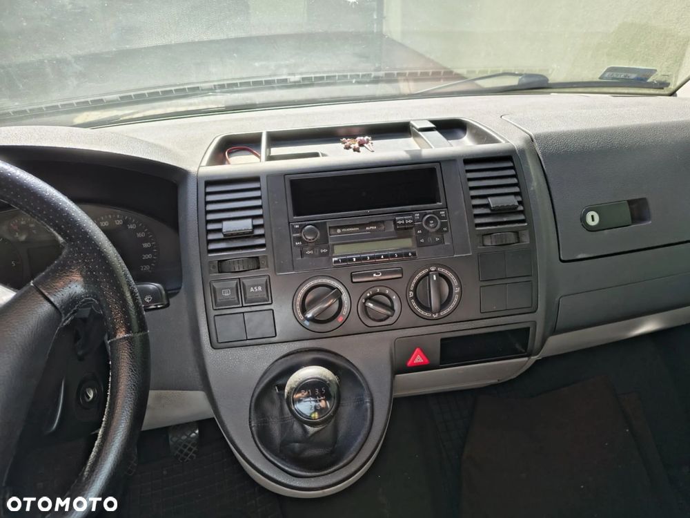 Volkswagen Transporter - 11