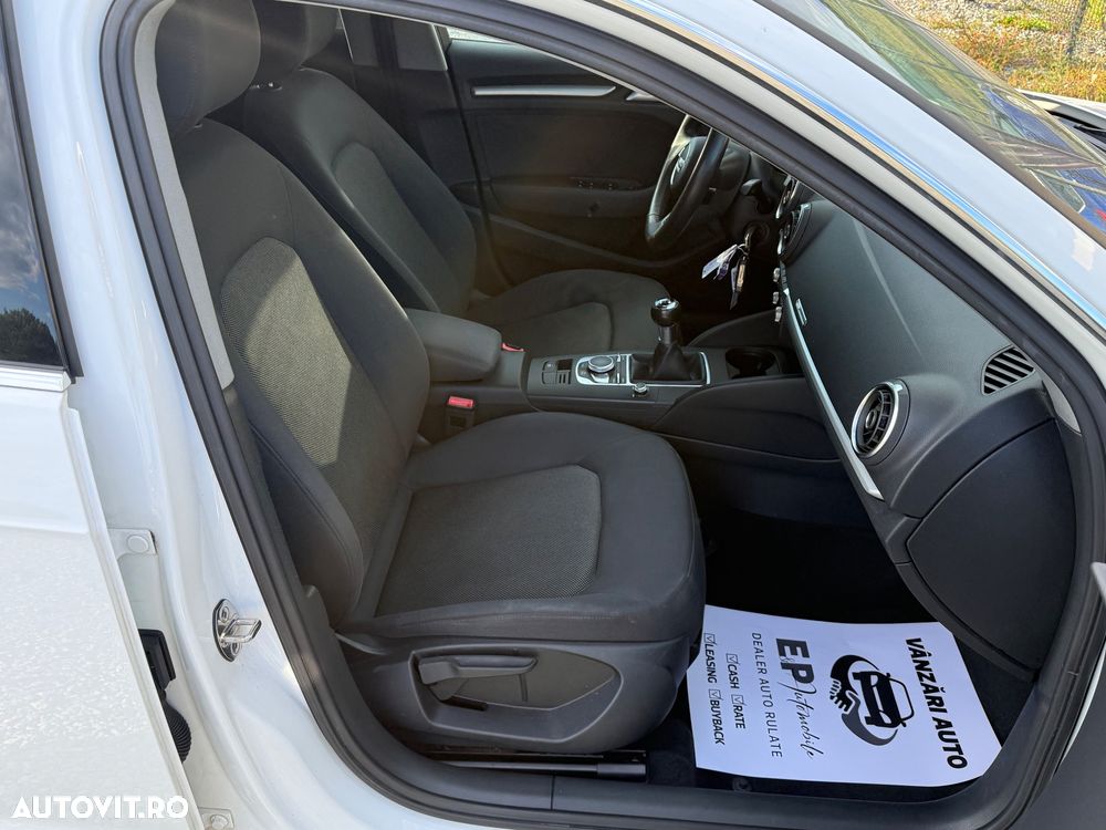 Audi A3 1.0 TFSI Sportback design - 13