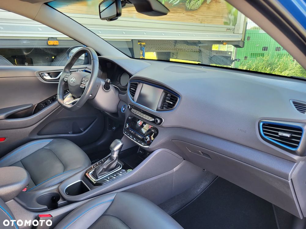 Hyundai IONIQ Hybrid Platinum - 30