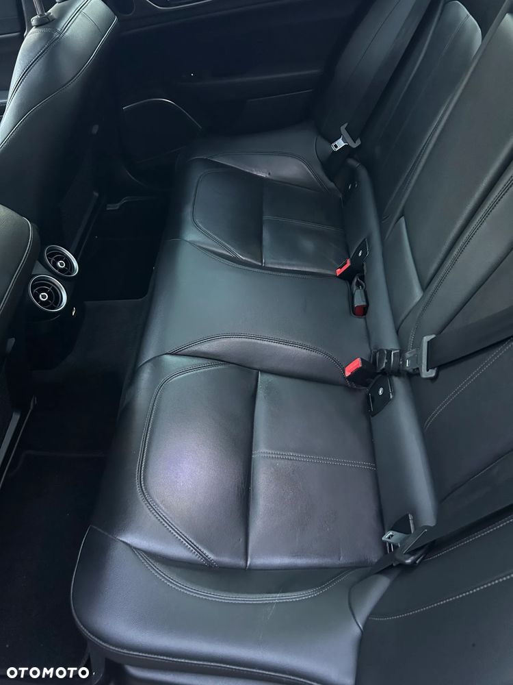 Alfa Romeo Giulia - 15