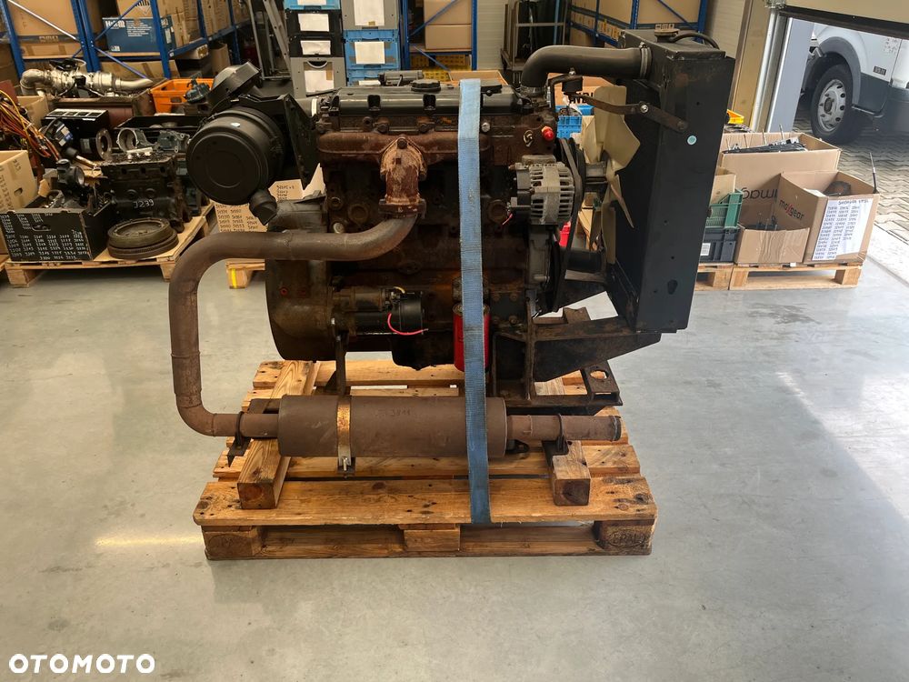 silnik Perkins 1104C 44  RE51465 cat c4.4 25000 zł netto - 2