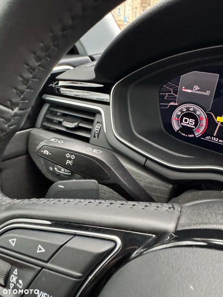Audi A4 Avant 35 TFSI Sport S tronic - 32