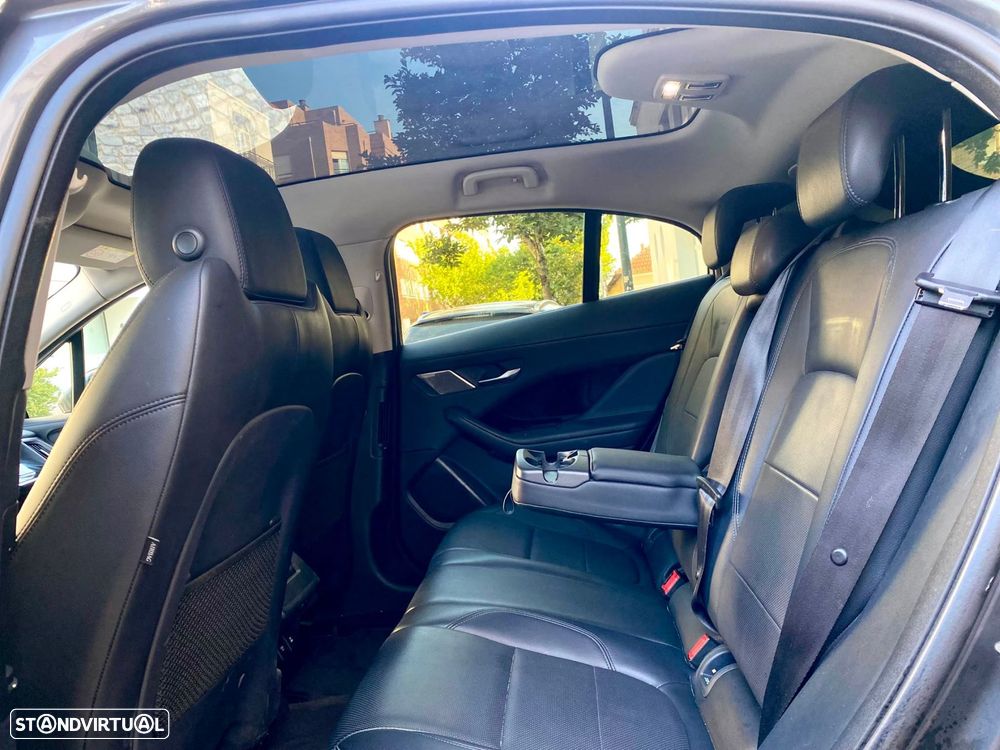 Jaguar I-Pace - 27
