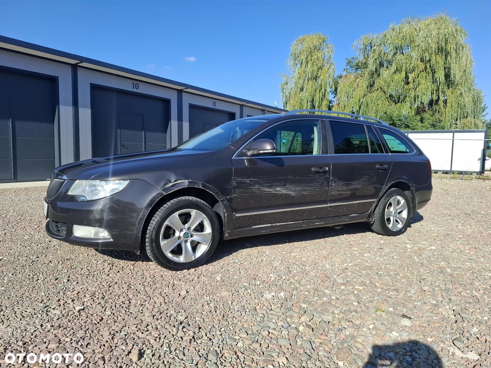 Skoda Superb 2.0 TSI Ambition DSG - 2