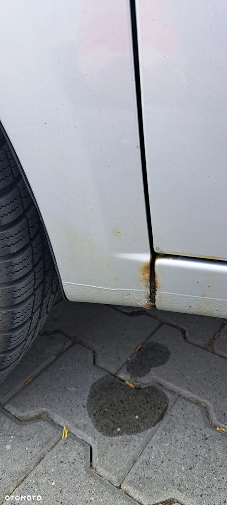 Hyundai i10 1.1 Base - 19