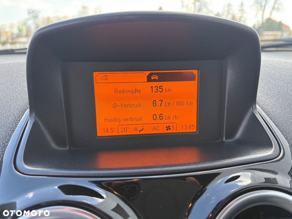 Opel Corsa 1.4 16V Cosmo - 22