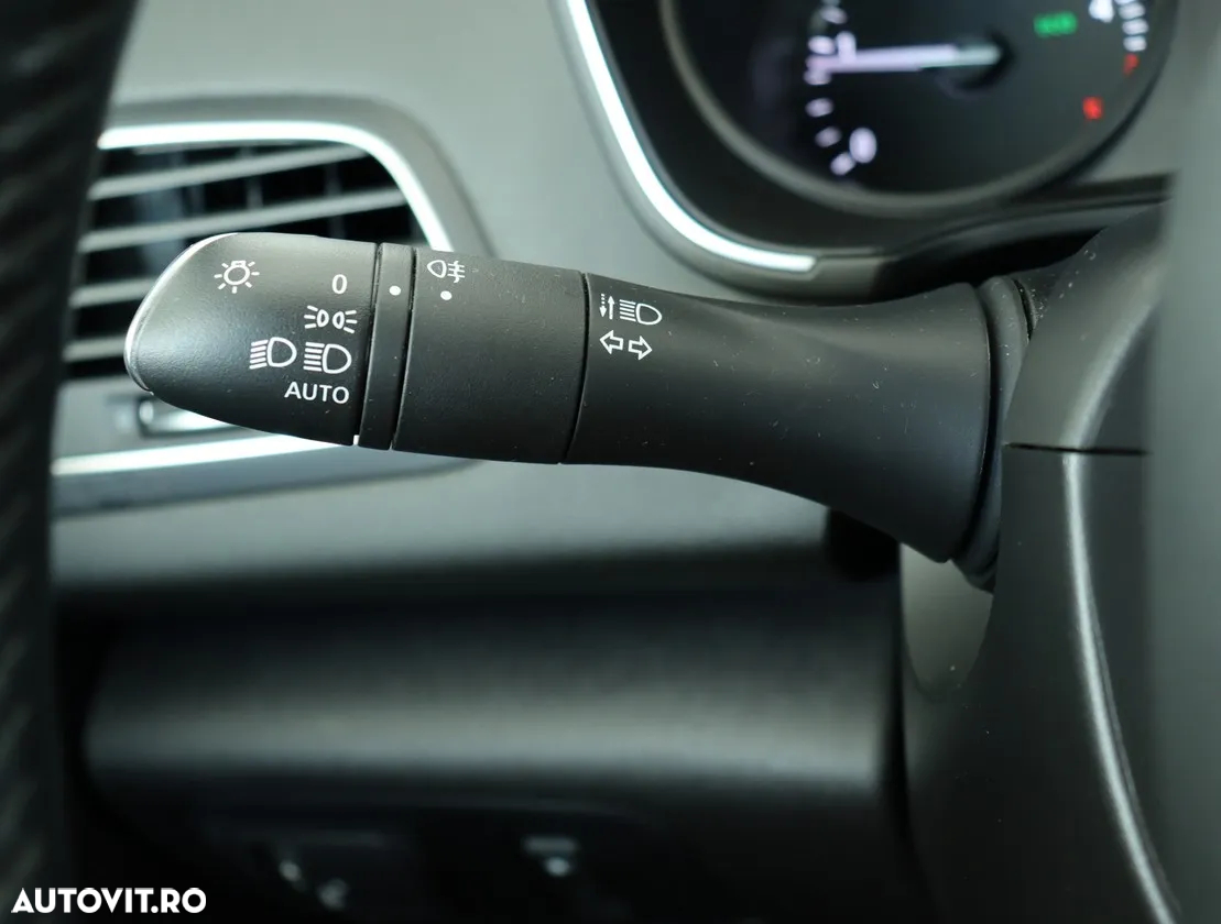 Renault Megane Blue dCi EDC Zen - 14