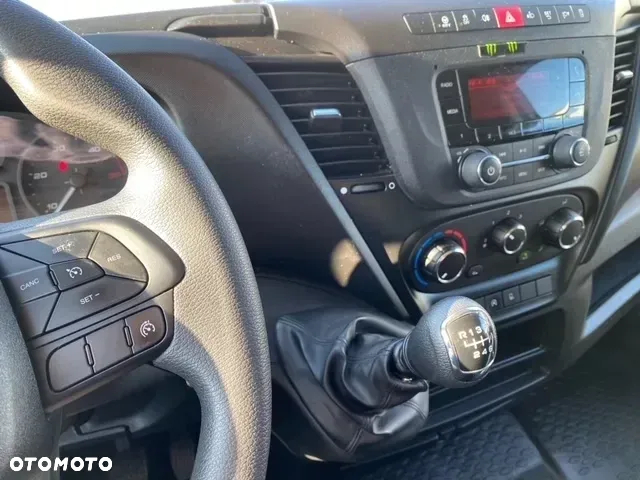 Iveco Daily kontener z windą 35S14 2,3 140 KM klima tempomat - 16