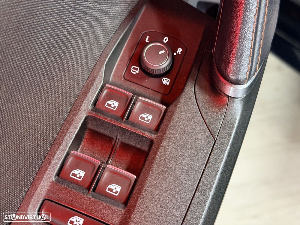 Cupra Leon 1.4 e-Hybrid VZ DSG - 17