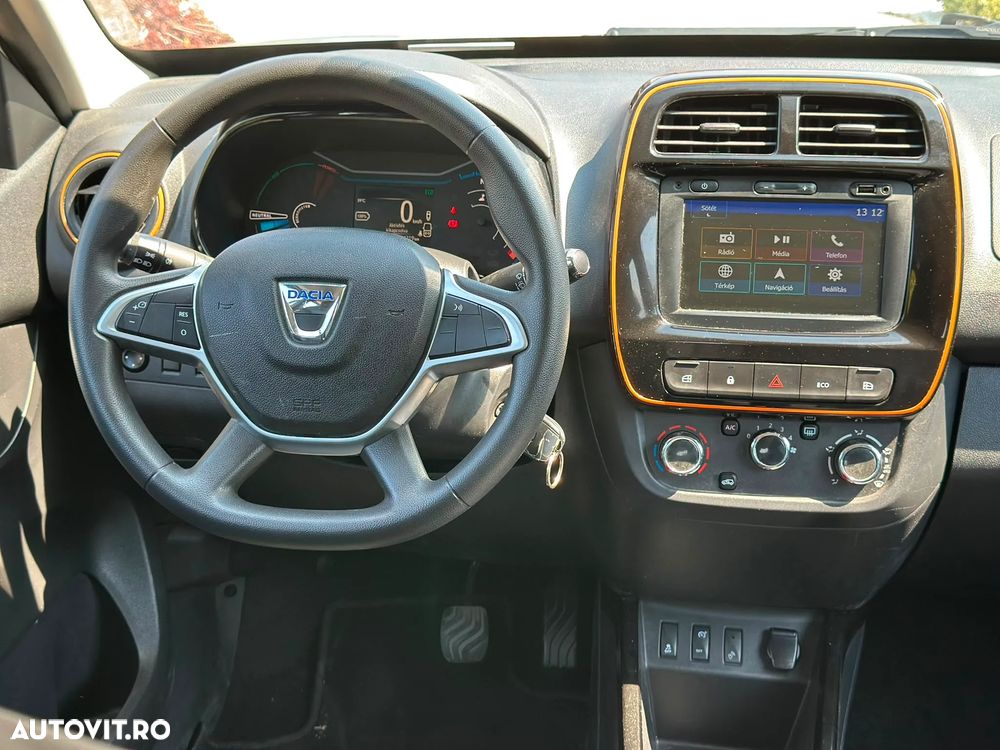 Dacia Spring Essential - 14