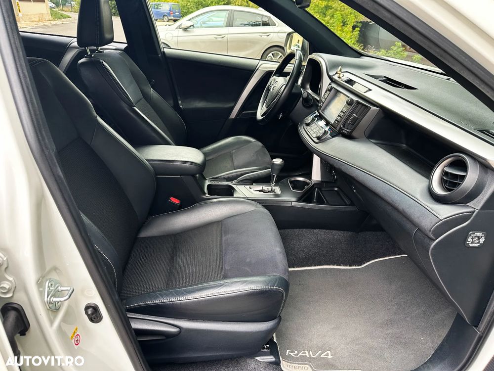 Toyota RAV4 2.5 4x2 Hybrid Style Selection - 14
