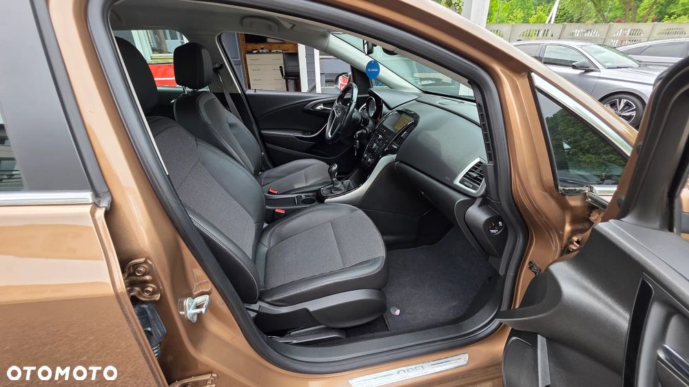 Opel Astra 1.4 T Cosmo - 6