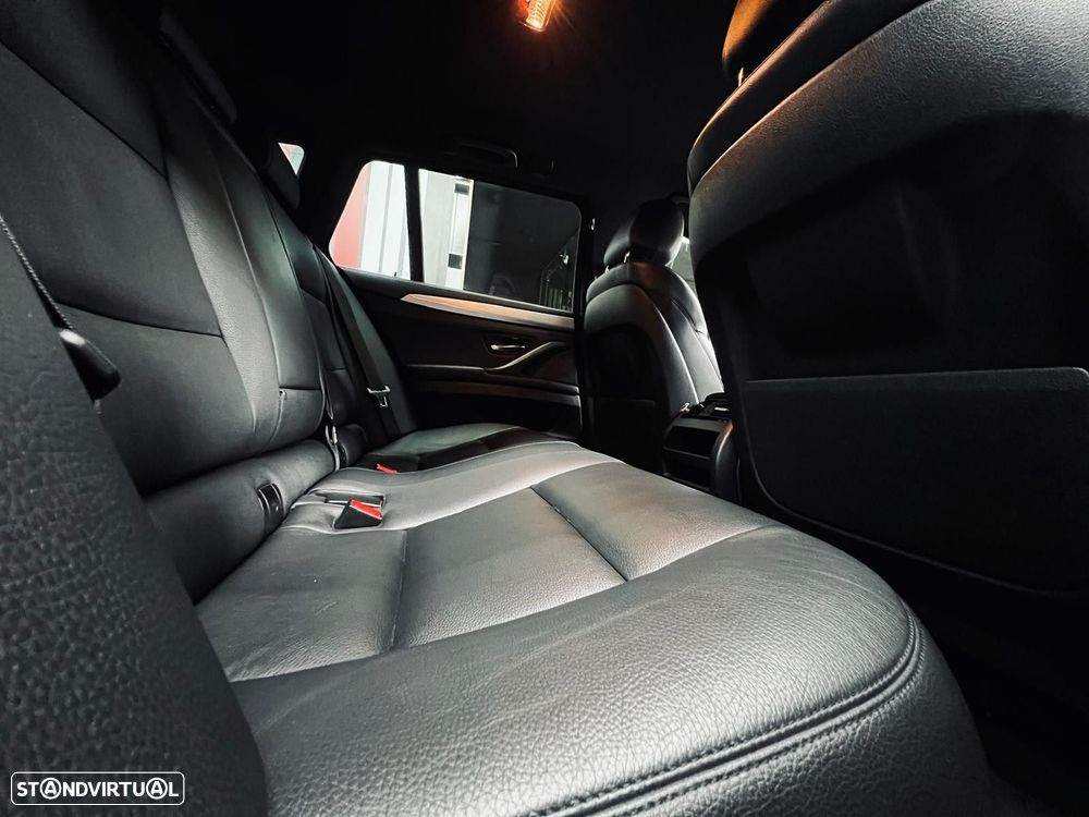 BMW 520 d Pack M Auto - 41