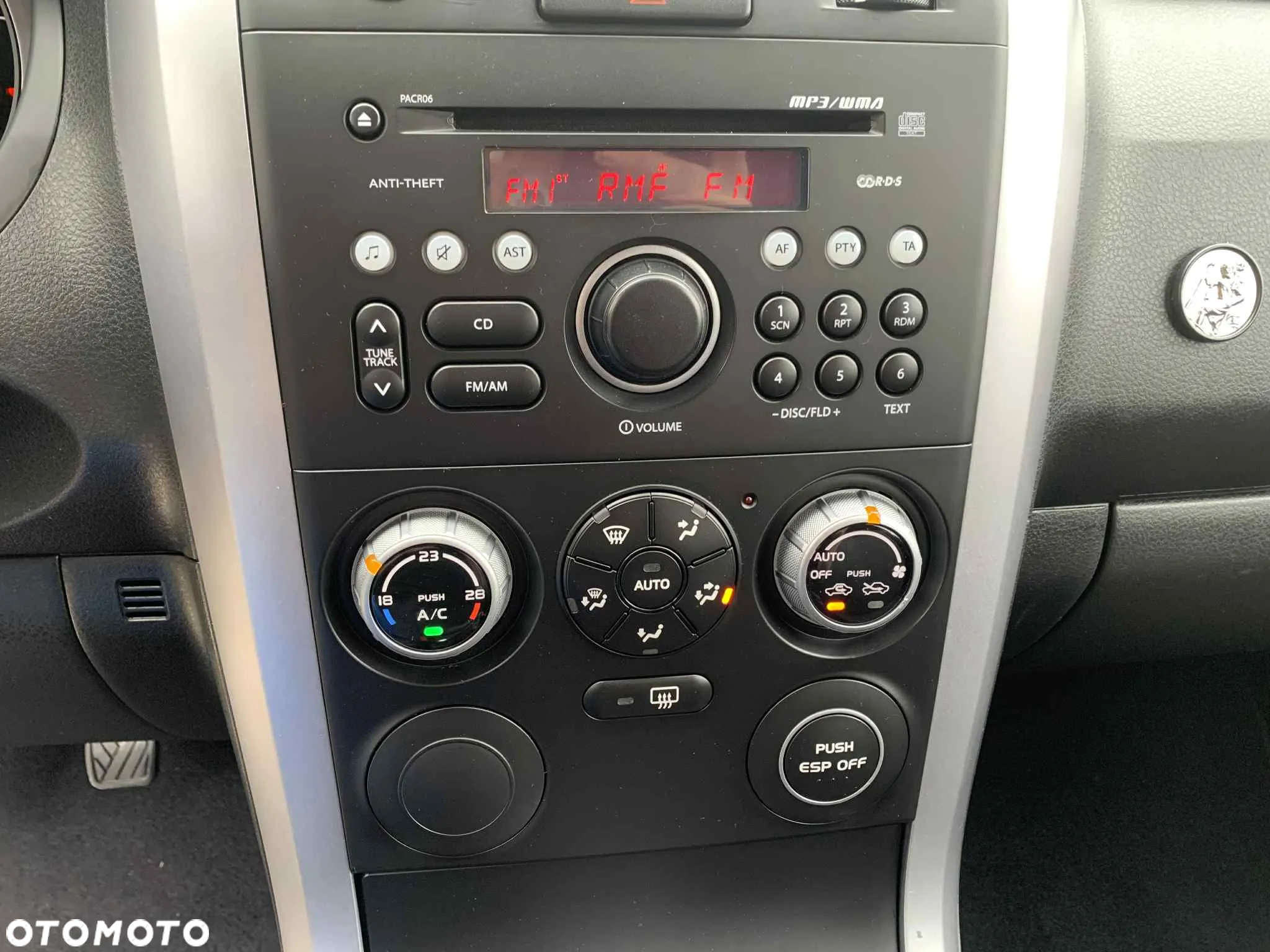 Suzuki Grand Vitara 1.6 Comfort - 32