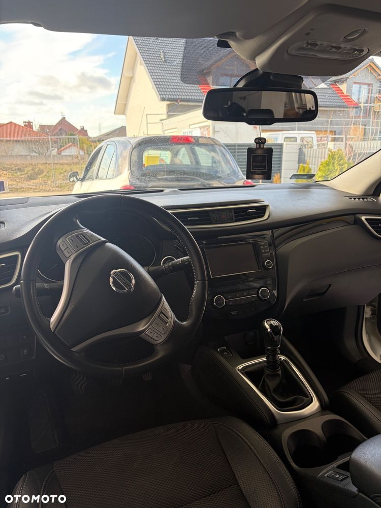 Nissan Qashqai 1.6 DIG-T Tekna - 17