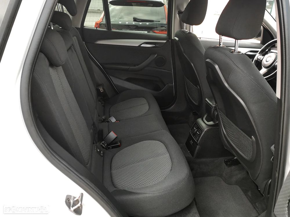 BMW X1 sDrive18i Advantage - 14