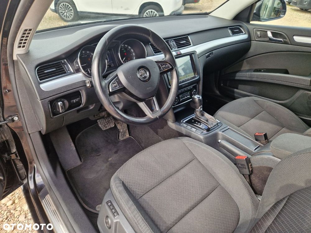 Skoda Superb 2.0 TDI DSG Elegance - 6