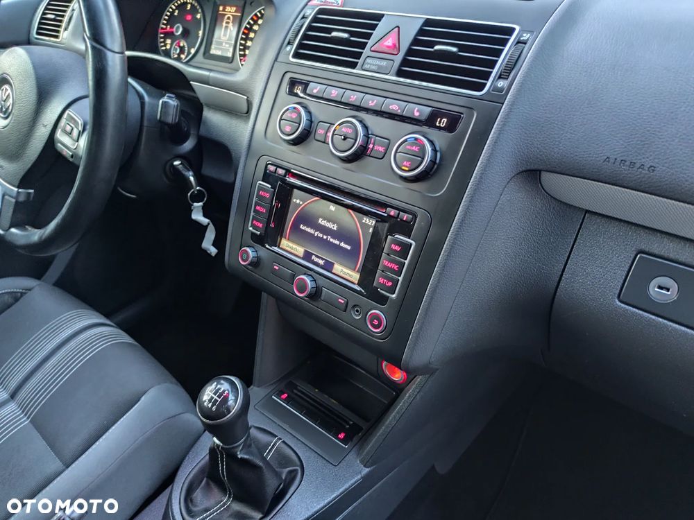 Volkswagen Touran 2.0 TDI DPF BlueMotion Technology MATCH - 19