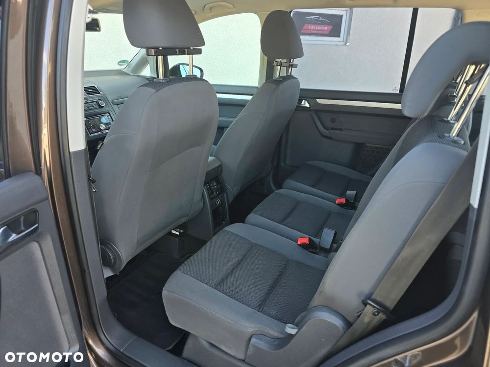 Volkswagen Touran 1.6 TDI DPF STYLE - 11