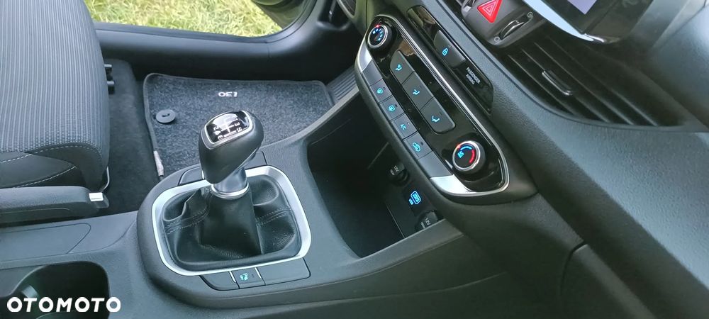 Hyundai i30 - 16