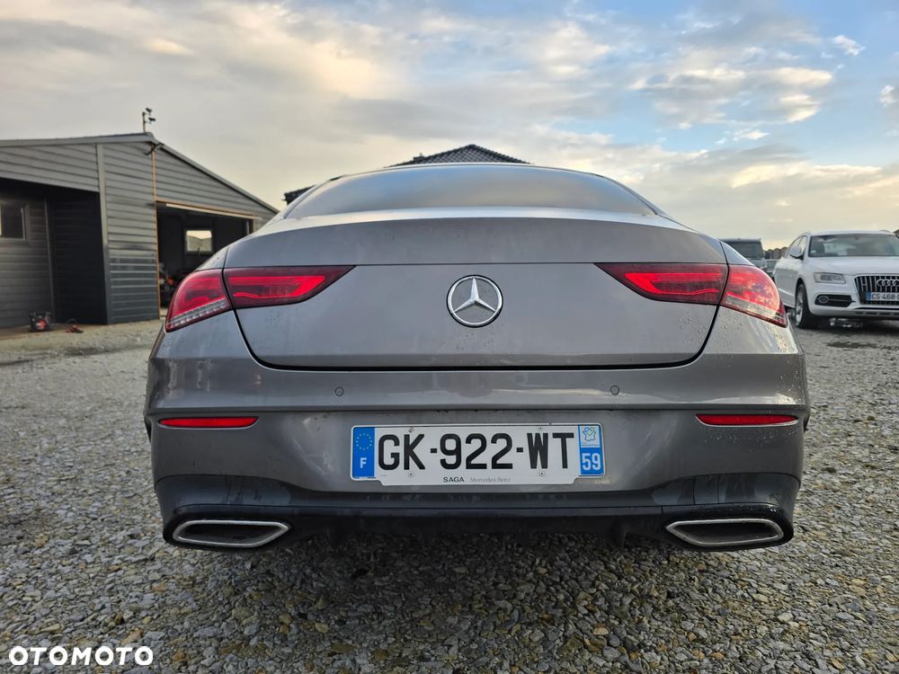 Mercedes-Benz CLA 180 7G-DCT AMG Line - 4