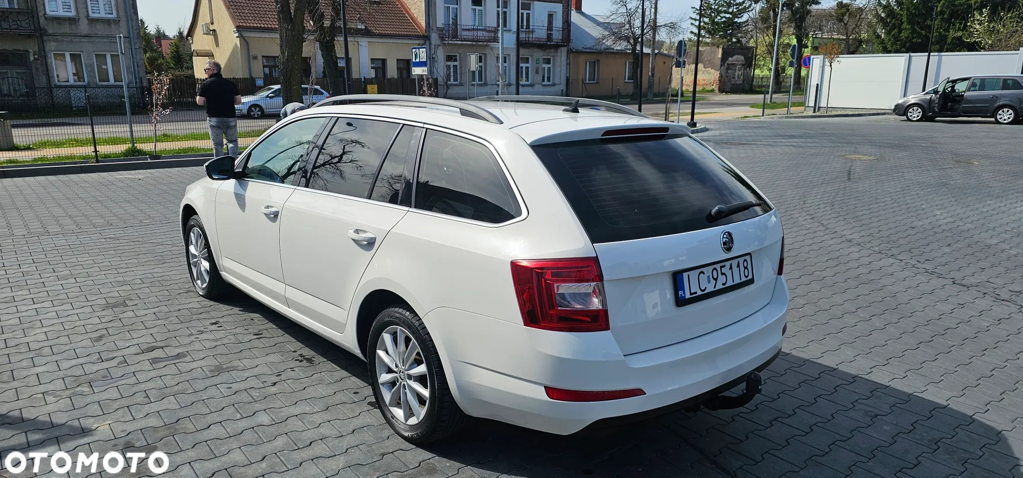 Skoda Octavia 1.6 TDI 4x4 Elegance - 5