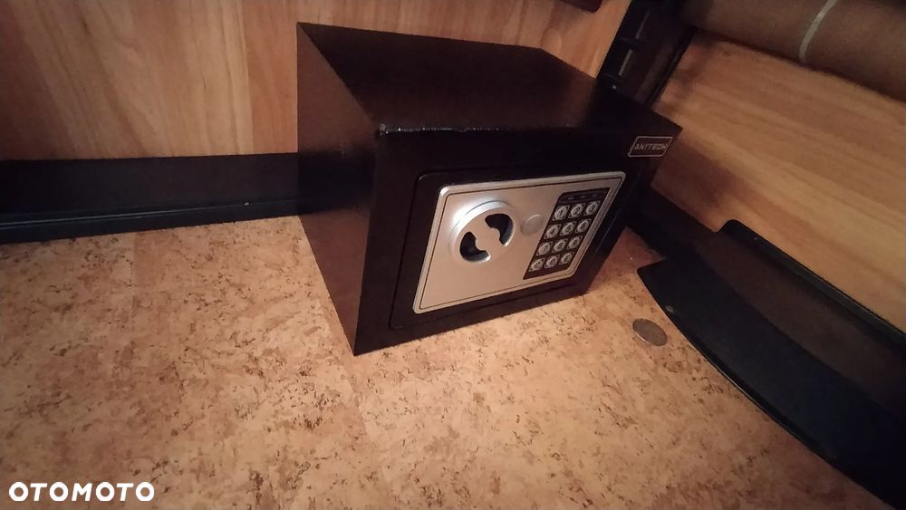 Burstner fliper - 40