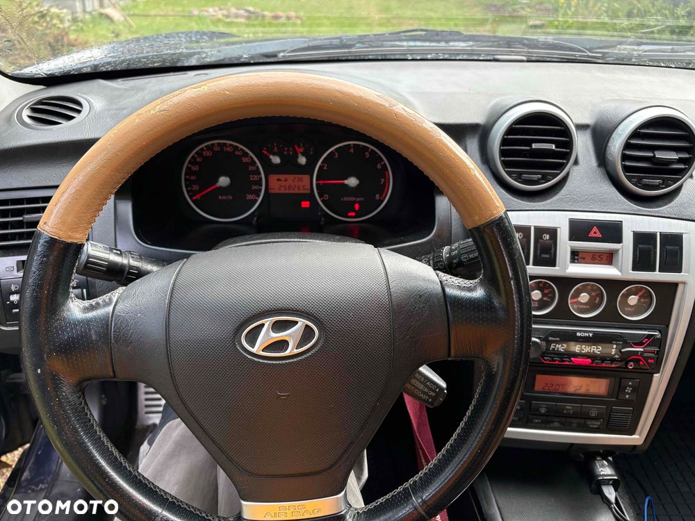 Hyundai Coupe - 11