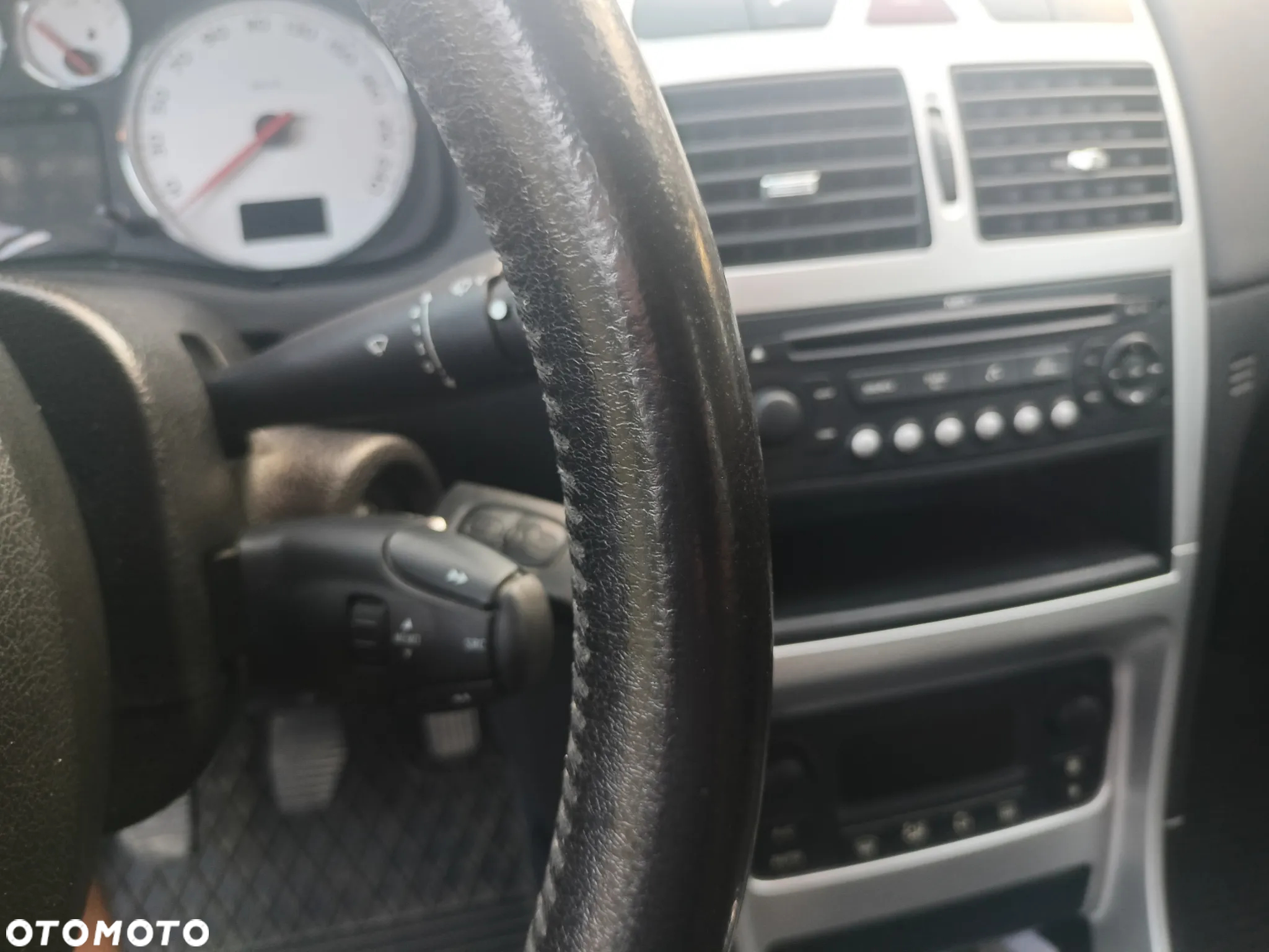 Peugeot 307 HDi 110 OXYGO - 5