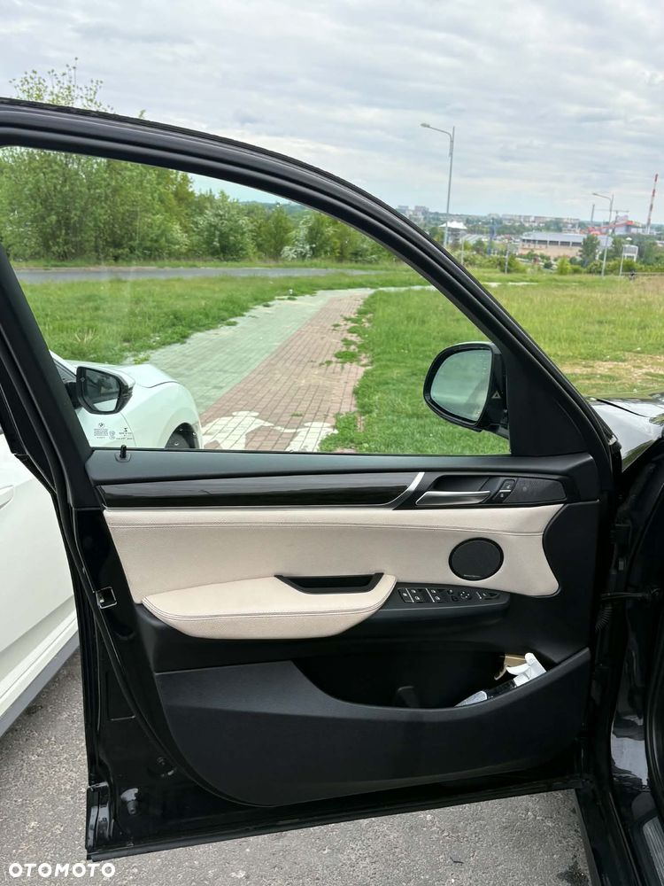 BMW X3 xDrive28i Sport-Aut M Sport - 3