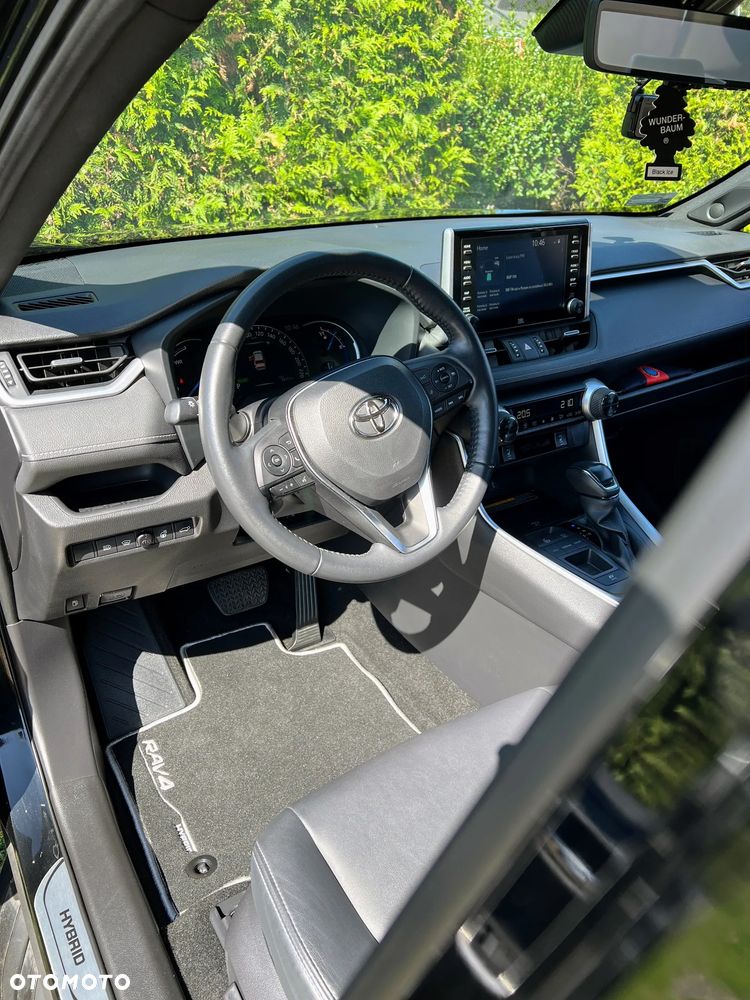 Toyota RAV4 - 16