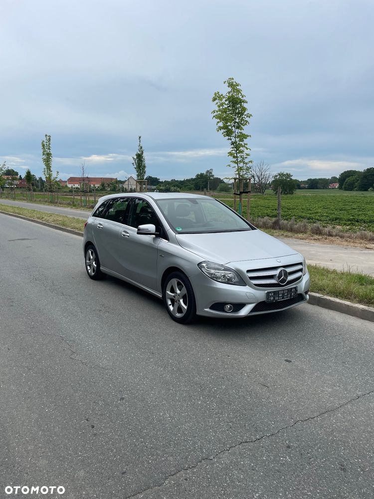 Mercedes-Benz Klasa B 180 - 2