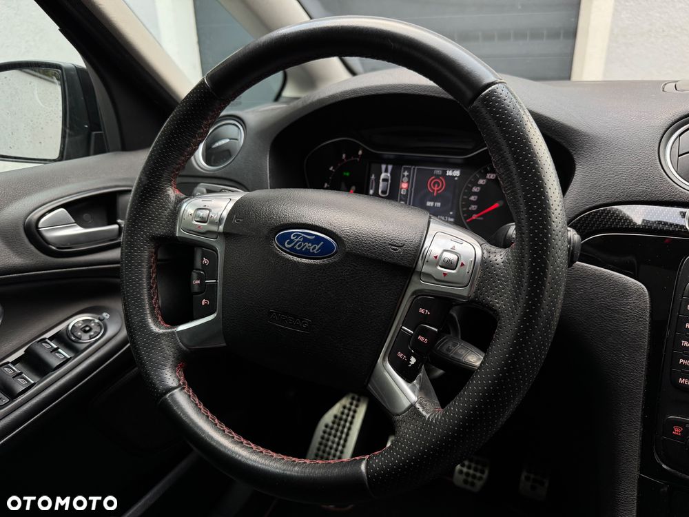 Ford S-Max 2.0 TDCi DPF Titanium X - 20