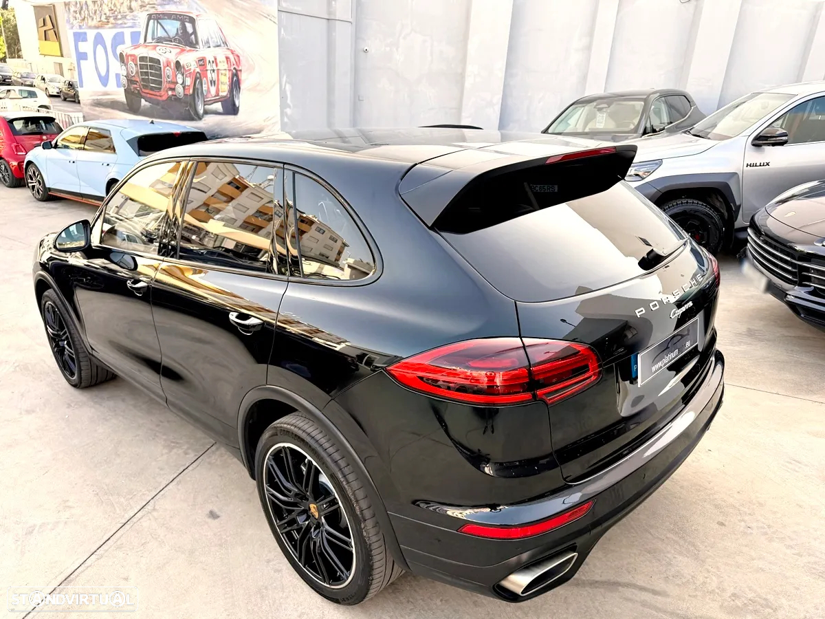 Porsche Cayenne Platinum Edition - 50