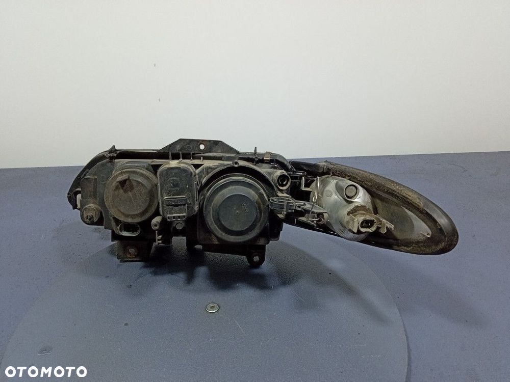 RENAULT ESPACE III LIFT REFLEKTOR PRAWY PRZEDNI LAMPA PRZÓD 89002587 - 7