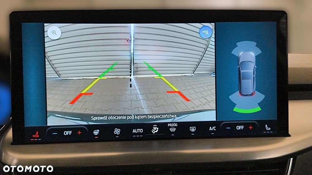 Ford Focus 1.0 EcoBoost mHEV Titanium X - 32