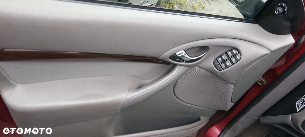 FORD FOCUS MK1 - 7