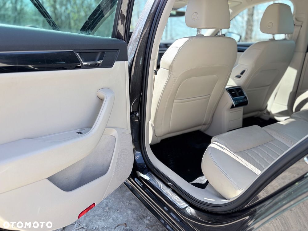 Skoda Superb 2.0 TSI 4x4 L&K DSG - 9
