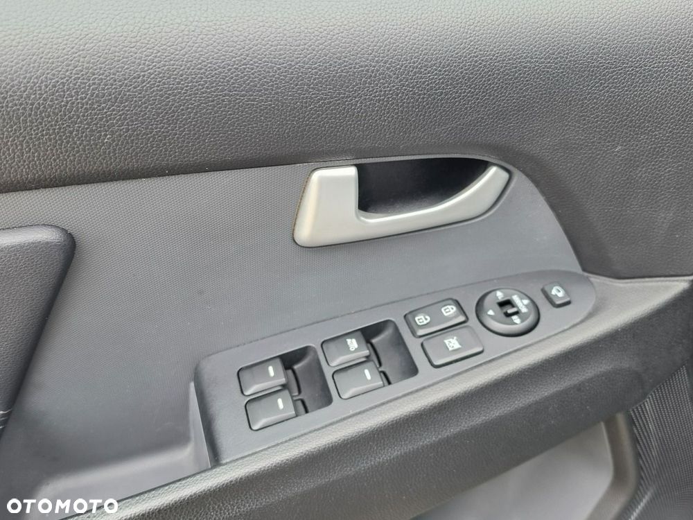 Kia Sportage - 25