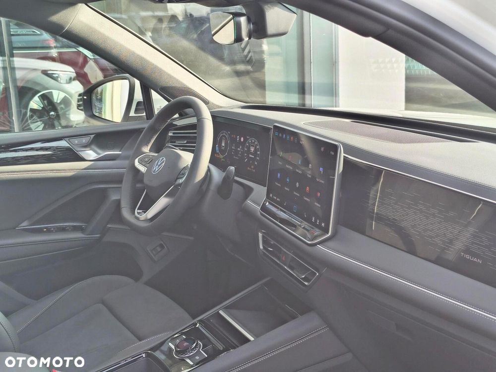 Volkswagen Tiguan - 25