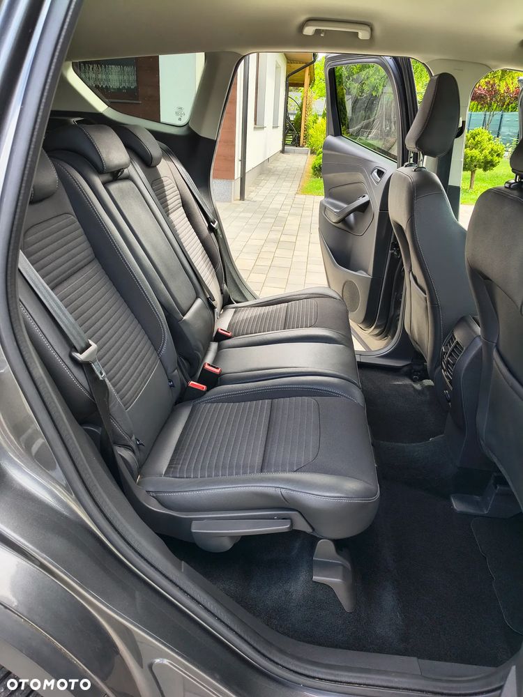 Ford Kuga 2.0 TDCi 2x4 Business Edition - 14