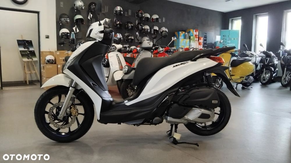 Piaggio Medley - 4