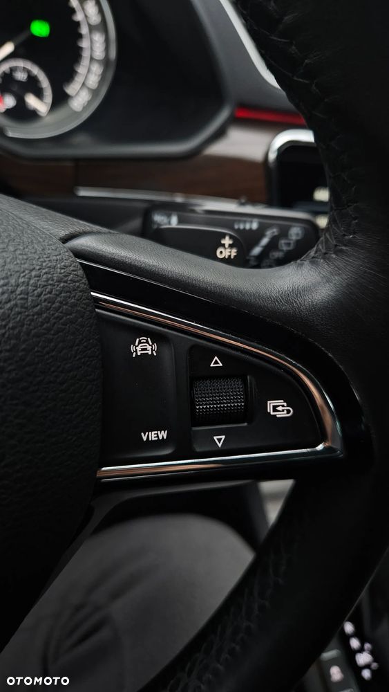 Skoda Superb 2.0 TDI SCR 4x4 Scout DSG - 30