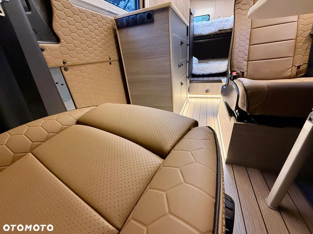 Mercedes-Benz Sprinter - 7