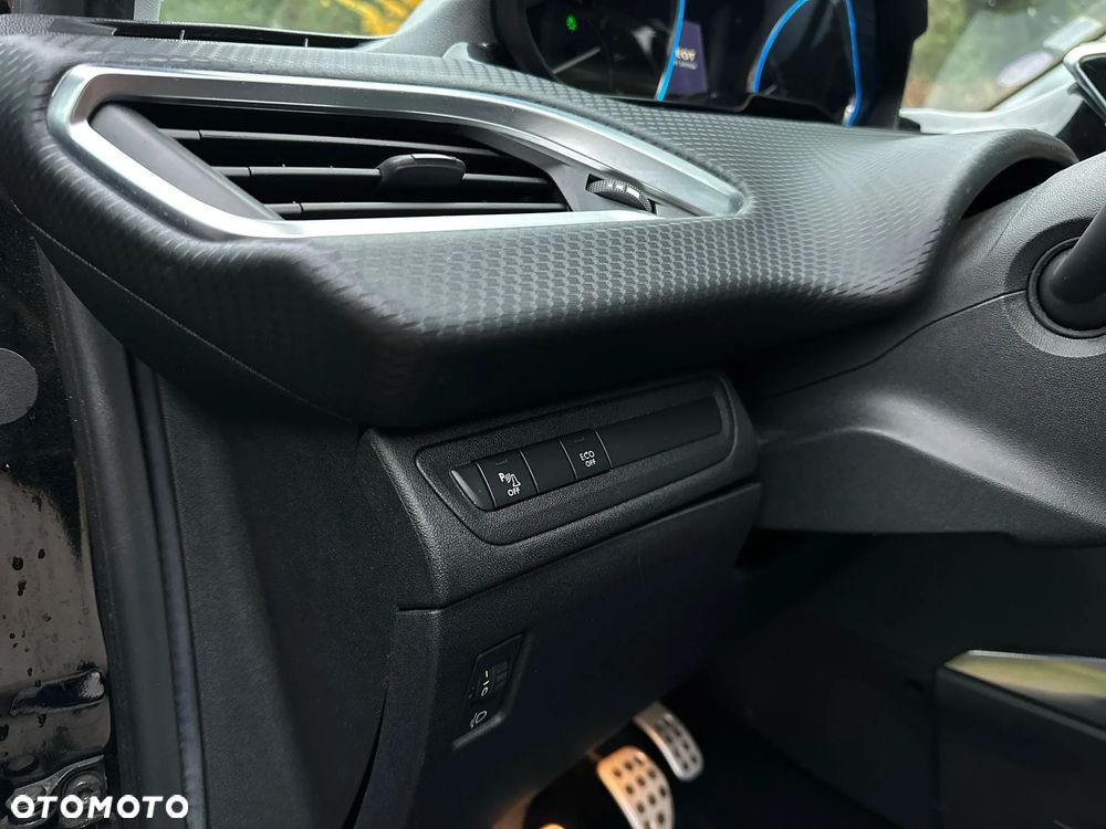 Peugeot 2008 Allure - 15