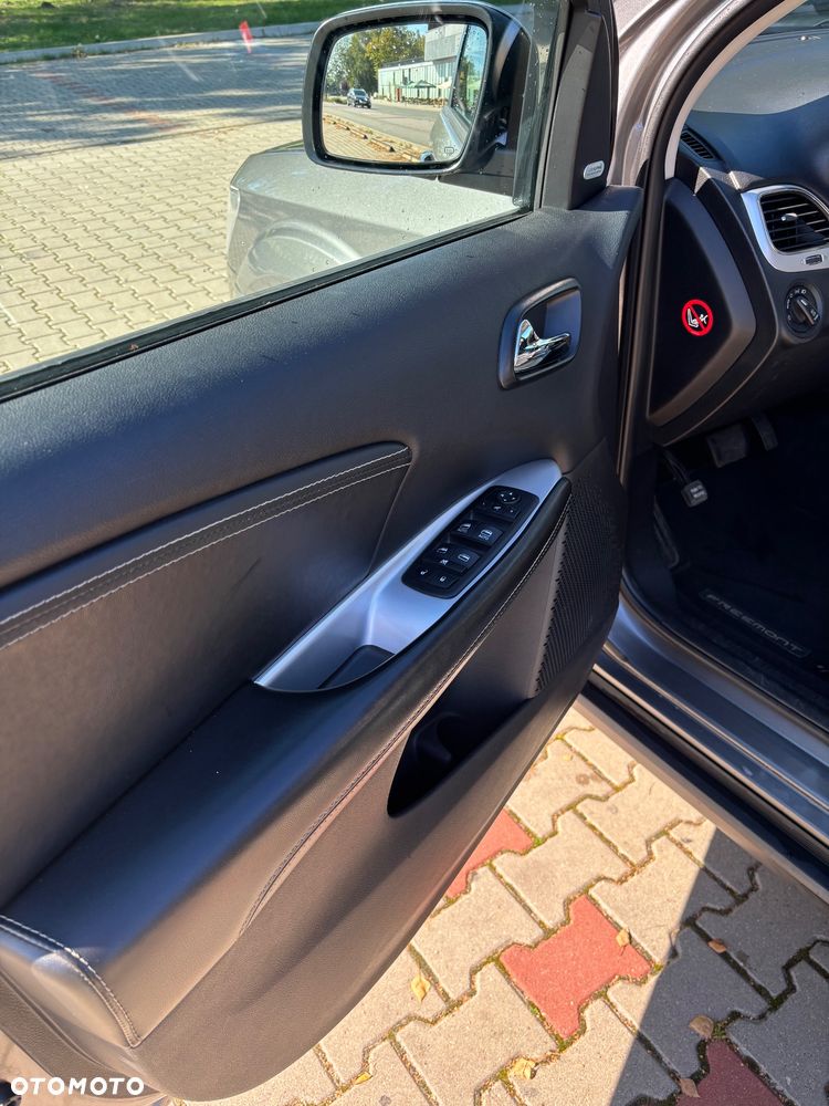 Fiat Freemont 2.0 Multijet Lounge AWD - 9