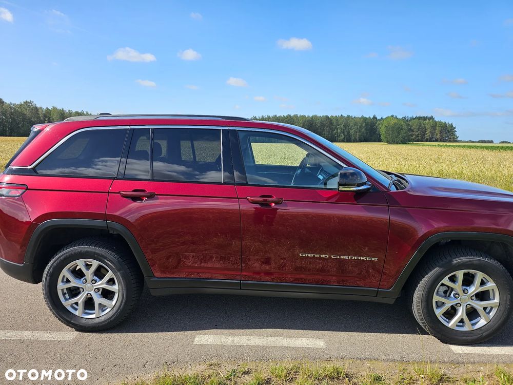 Jeep Grand Cherokee - 29