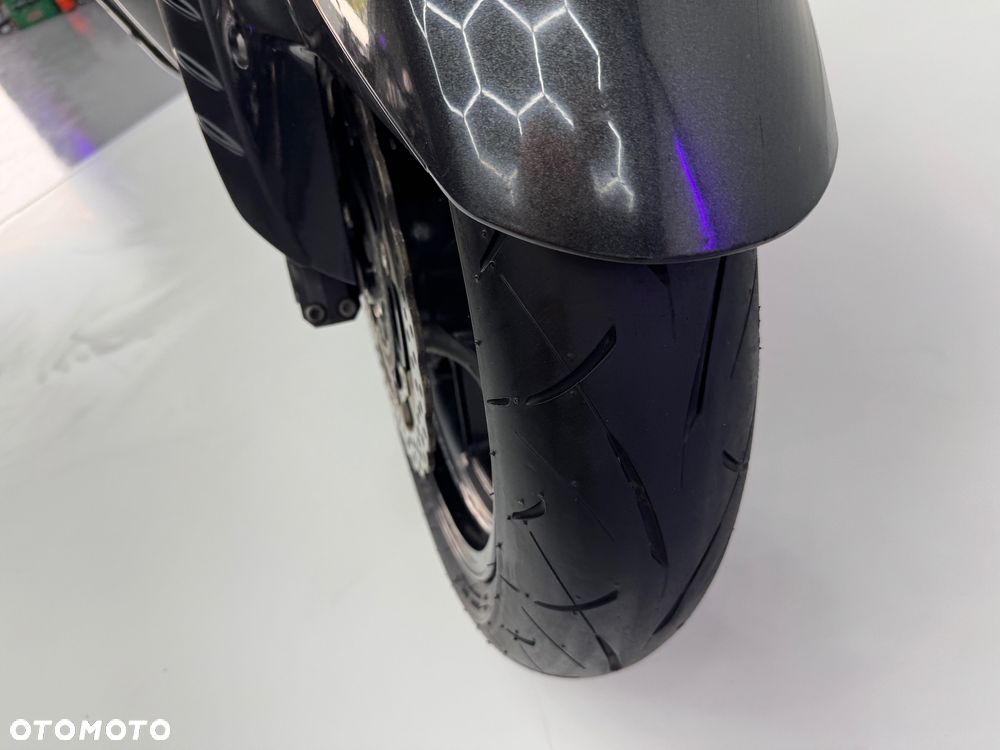 Kawasaki GTR - 10