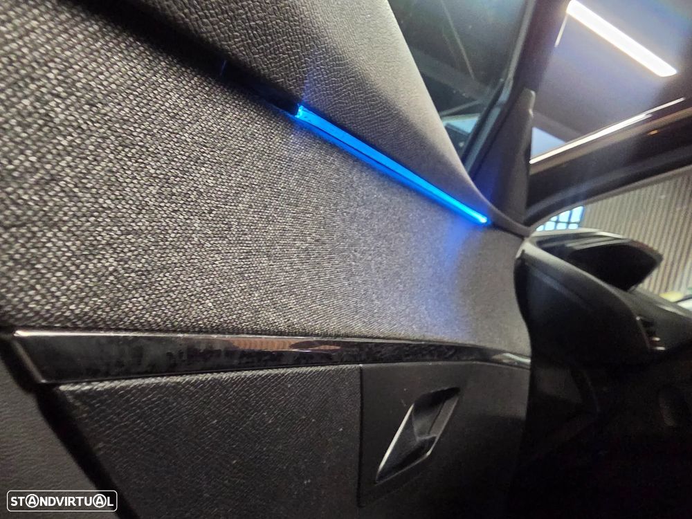 Peugeot 3008 BlueHDi 130 Stop & Start EAT8 Allure - 24