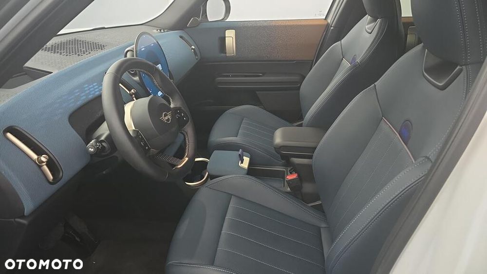 MINI Countryman C mHEV Linia Favoured - 7